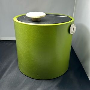 Vintage Vinyl ice bucket, excellent clean condition